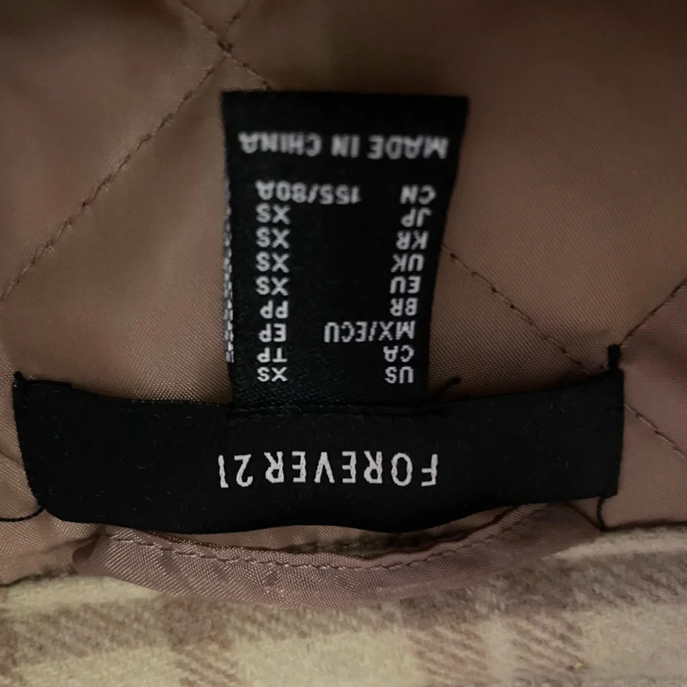 Forever 21, Button up Jacket, Size XS Worn 3 times Cream and Light brown color - Picture 3 of 5